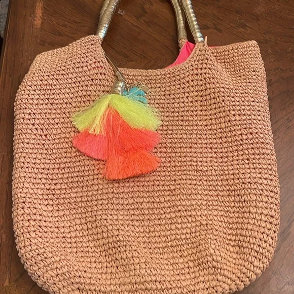 Lilly Pulitzer straw tote - Picture 8 of 11